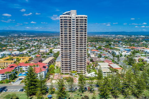 Burleigh Esplanade Apartments - Accommodation Rockhampton 13