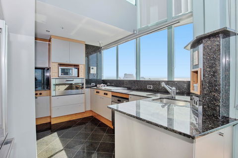 The Waterford On Main Beach - Accommodation Rockhampton 43