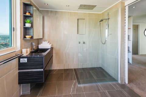 The Waterford On Main Beach - Accommodation Rockhampton 3
