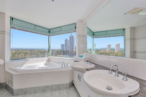 The Waterford On Main Beach - Accommodation Rockhampton 21