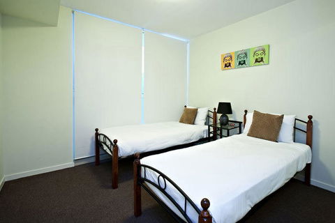 Lanai Riverside Apartments - Accommodation Rockhampton 5
