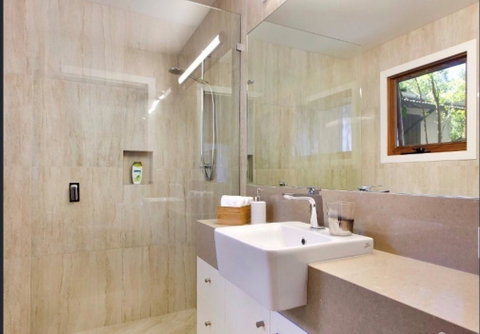 Villa 1 - 3 Parkedge Road - Accommodation Rockhampton 19