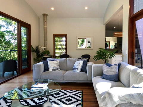 Villa 1 - 3 Parkedge Road - Accommodation Rockhampton 3