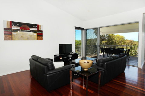 224 Centenary Heights Road Coolum Beach, 500 Dollar Bond, Linen Included - Accommodation Rockhampton 5