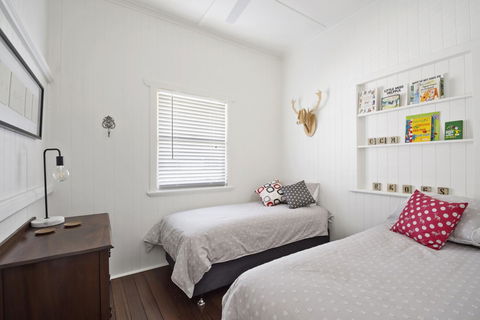 The Lighthouse - Accommodation Rockhampton 5