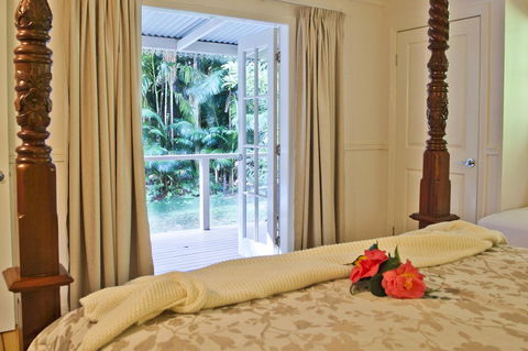Curtis Falls Cottage - Accommodation Rockhampton 1