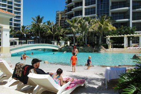 Chevron Renaissance - HR Surfers Paradise - Accommodation Rockhampton 15