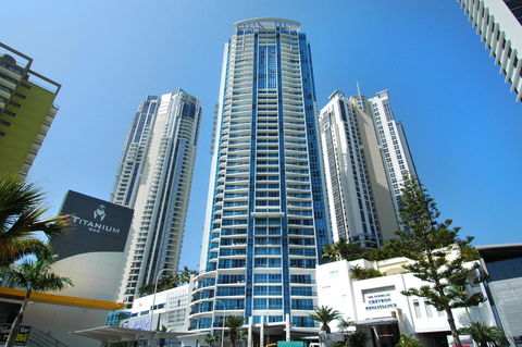 Chevron Renaissance - HR Surfers Paradise - Accommodation Rockhampton 0