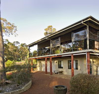 Waters Edge Margaret River Est 2010 - Accommodation Rockhampton