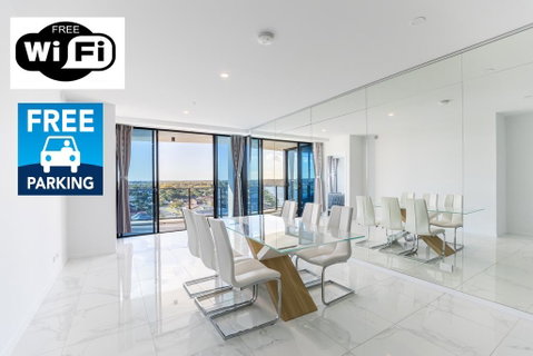 Waterview 3BR Modern Apartment Near Harbour Town - Waterpoint - Accommodation Rockhampton 0