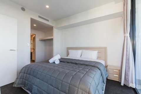 Waterview 3BR Modern Apartment Near Harbour Town - Waterpoint - Accommodation Rockhampton 1