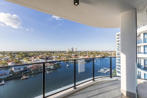Waterview 3BR Modern Apartment Near Harbour Town - Waterpoint - Accommodation Rockhampton 2