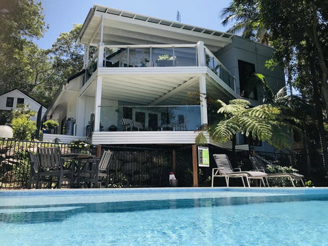 Waves And White Horses Seaview Retreat (adults Only) - Accommodation Rockhampton 1