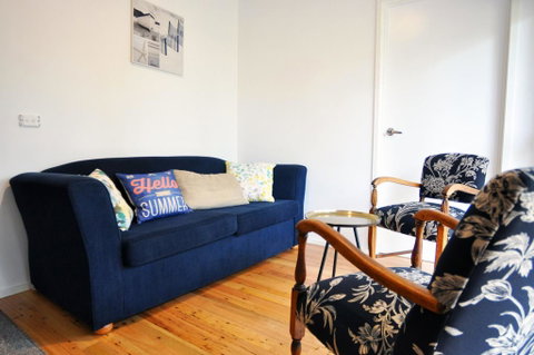 WAVES ON FLORIDA - SURF SIDE - Accommodation Rockhampton 1