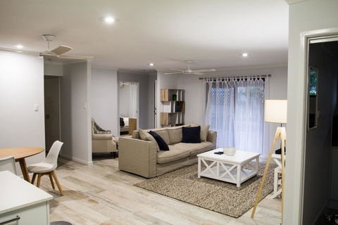 Wellington Parade 1/15a, Shelly Beach, Caloundra - Accommodation Rockhampton 3