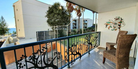 West Beach Lagoon 210 - Amazing Views - Accommodation Rockhampton 3