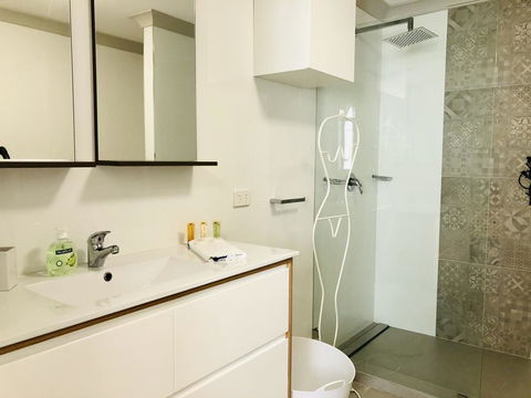 West Beach Lagoon 212 - Great Views - Accommodation Rockhampton 2