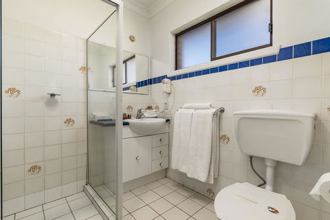West End Motor Lodge - Accommodation Rockhampton 1