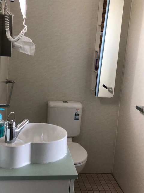 Whale Fisher Motel - Accommodation Rockhampton 3