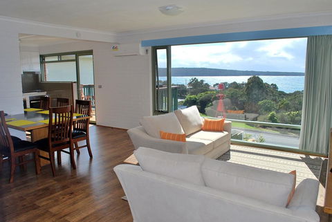 Whalevue - Unit 2 - Accommodation Rockhampton 0