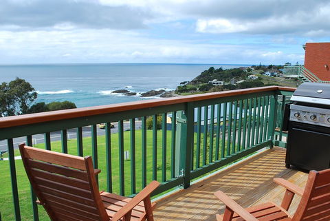 Whalevue - Unit 2 - Accommodation Rockhampton 1