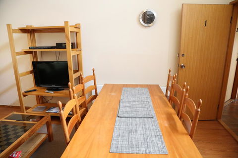 Whispering Pines 1 - Accommodation Rockhampton 2