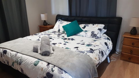 White Cedar Cottage - Accommodation Rockhampton 3
