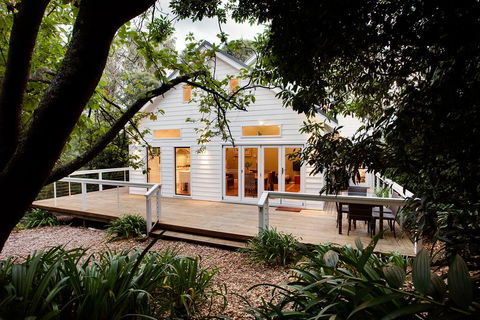White Cottage - Accommodation Rockhampton 3