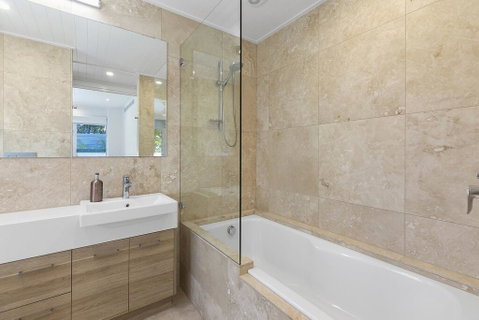White Sands One - Accommodation Rockhampton 3