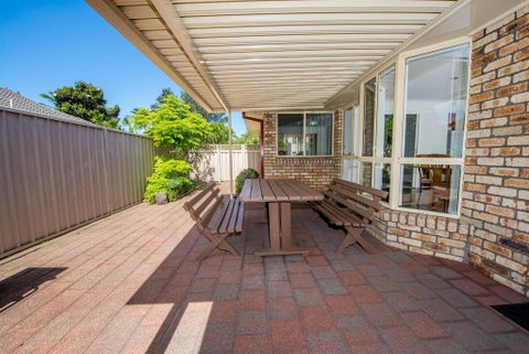 Whitesands Road, Unit 2/12 - Accommodation Rockhampton 0