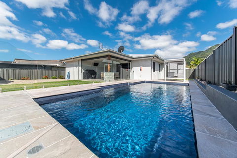 Whitsunday Sands - Accommodation Rockhampton 0