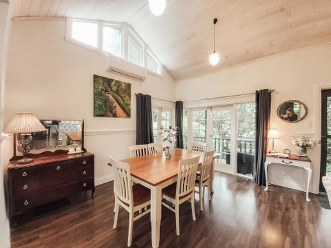 Wildflower Cottage - Accommodation Rockhampton 0