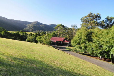 Willabrook Retreat - Rest Cottage - Spoil Yourself! - Accommodation Rockhampton 1