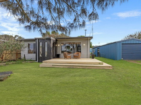 Willan - 43 Powling Street - Accommodation Rockhampton 0