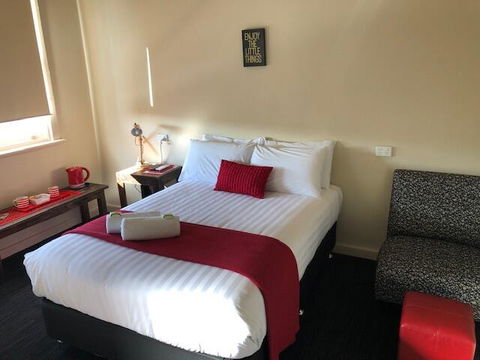 William Farrer Hotel - Accommodation Rockhampton 0
