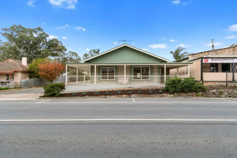 Williamstown Bed And Breakfast - Accommodation Rockhampton 1