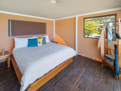 Wilson Island - Accommodation Rockhampton 2