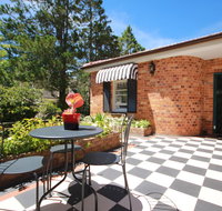 Winston Cottage at Three Sisters - Accommodation Rockhampton