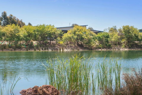 Wirraway Luxury Chalet - Accommodation Rockhampton 0