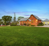 Woodend Old School House - Accommodation Rockhampton