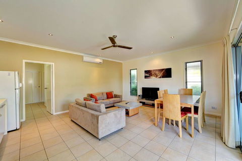 Woodgate Beach Houses - Accommodation Rockhampton 1