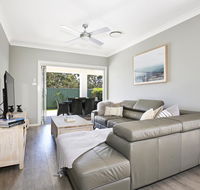 Wowly Waters - Pet Friendly - 1 Min Walk to Beach - Accommodation Rockhampton