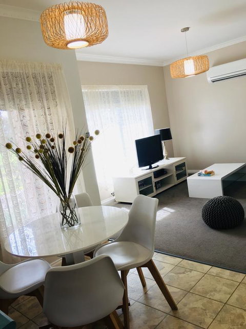 Wypinga B&B - Pet Friendly - Accommodation Rockhampton 3