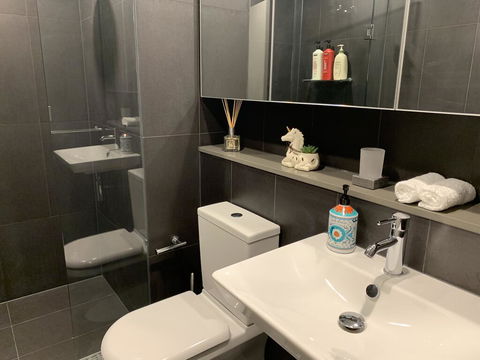 Xu's Residence@888 Collins St - Accommodation Rockhampton 2