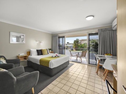 Yamba Sun Motel - Accommodation Rockhampton 0