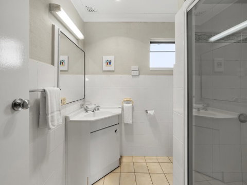 Yamba Sun Motel - Accommodation Rockhampton 2