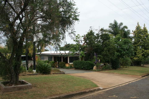 Yarraman Gardens Motel Queensland - Accommodation Rockhampton 2