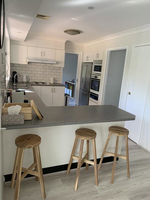 York Cosy Stays - Accommodation Rockhampton 3