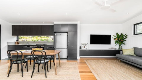 Your Luxury Escape - Carinya Cottages 3 - Accommodation Rockhampton 3