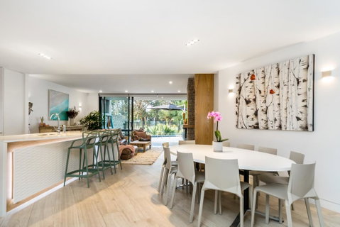 Your Luxury Escape - Ground Luxury - Accommodation Rockhampton 3